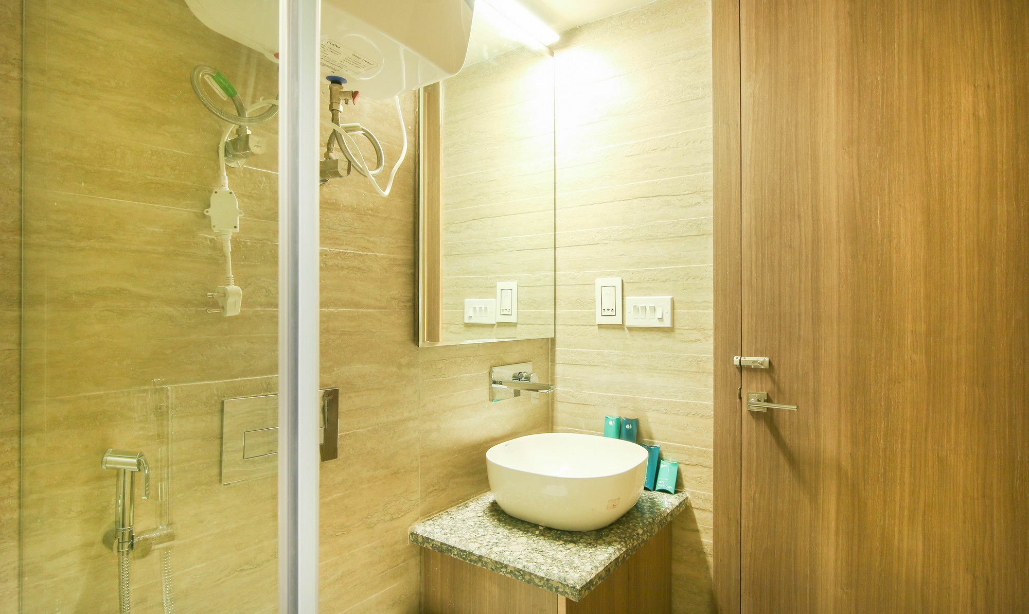 Hotel Treebo Hoops, Near Airport Kolkata